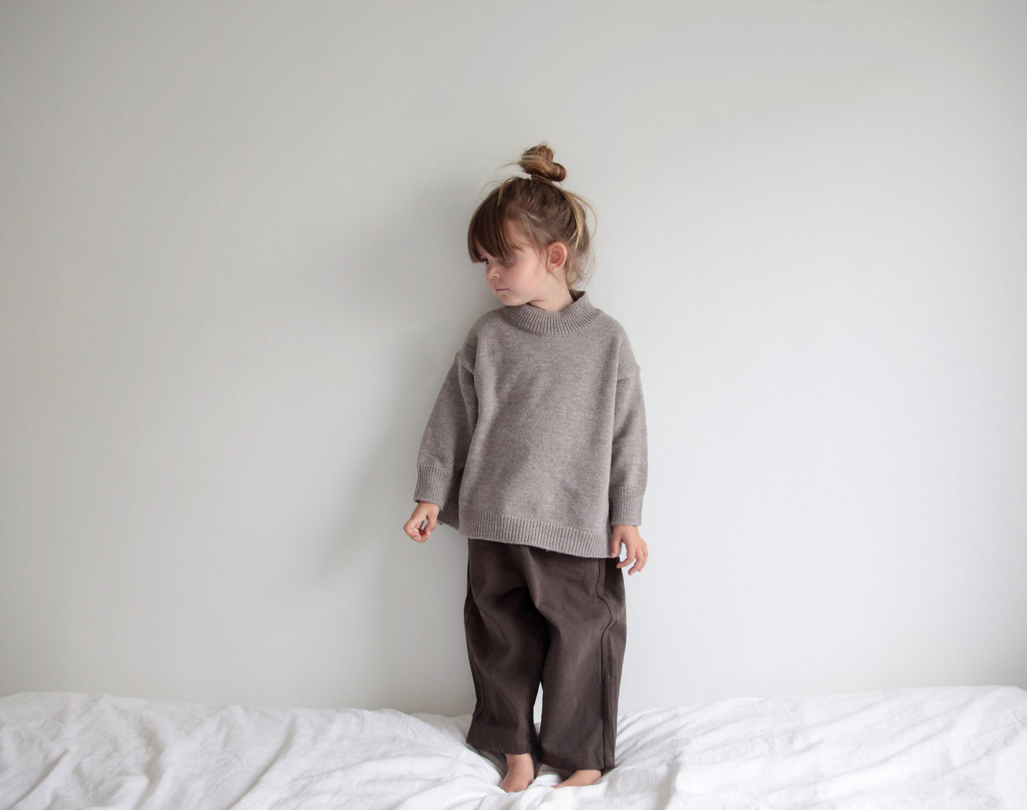KNIT SWEATER