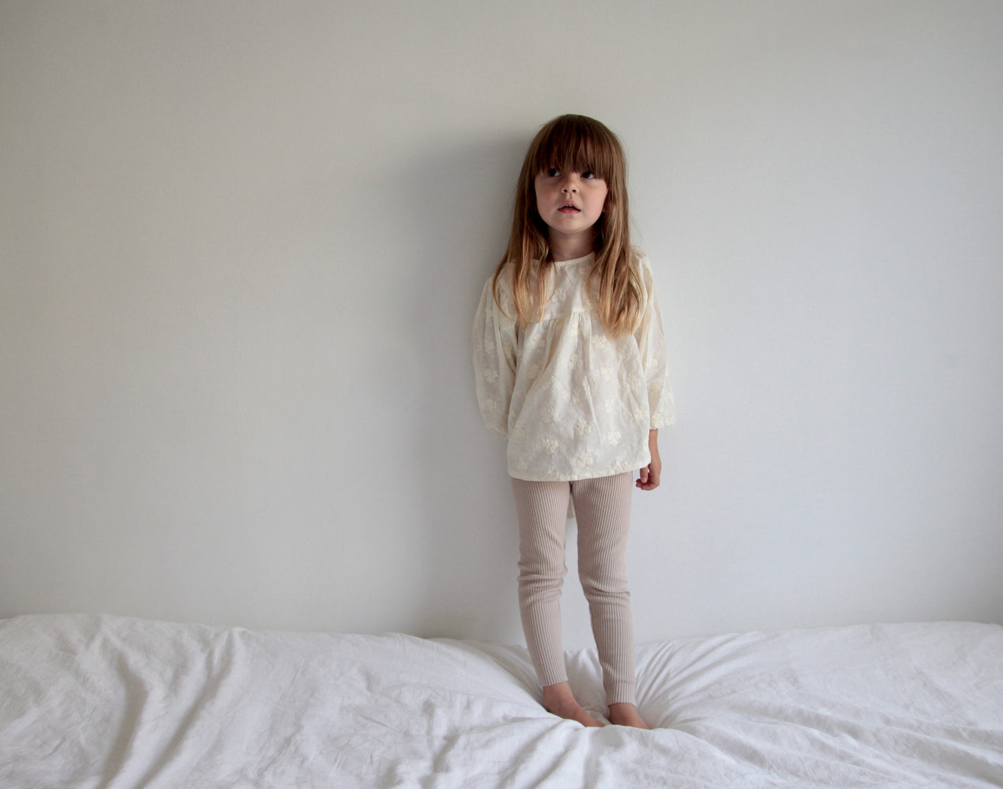 FLOWER LACE BLOUSE