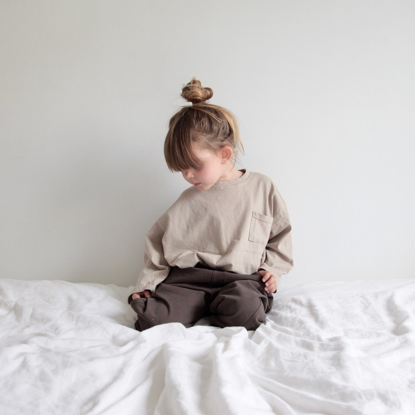 OVERSIZED POCKET TEE